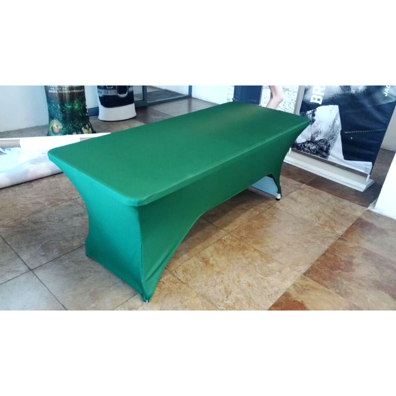 https://bigbanner.com.au/wp-content/uploads/2020/01/6ft-8ft-Stretch-Printed-Fitted-Table-Cloths-7.jpg